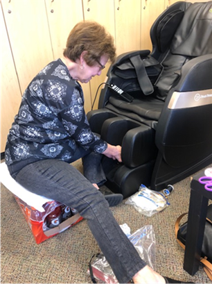 Yvonne Willadsen, volunteer, sewing